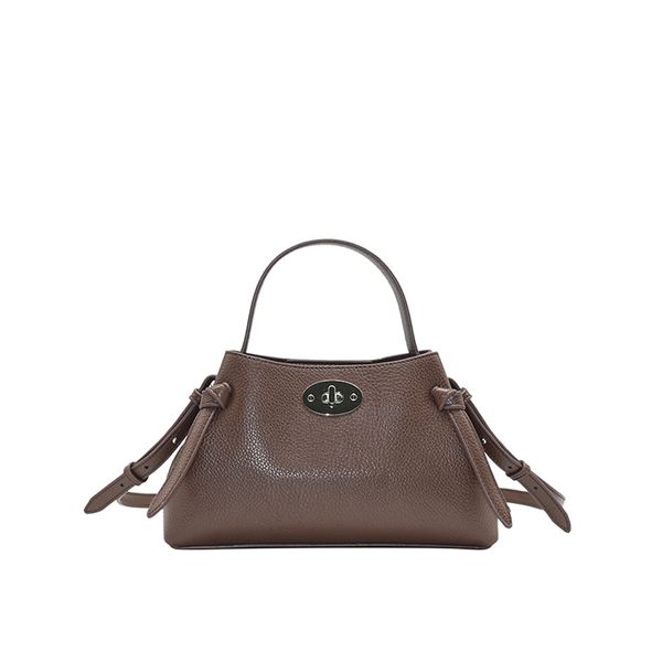 Huvudbild Hermine Brun väska i imitationsskinn med vridlås ...