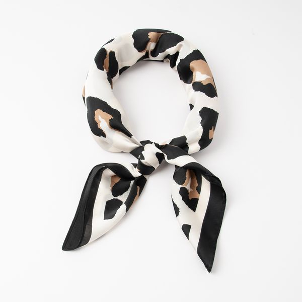 Huvudbild Liten scarf med djurmönster - Svart, vit, brun - ...