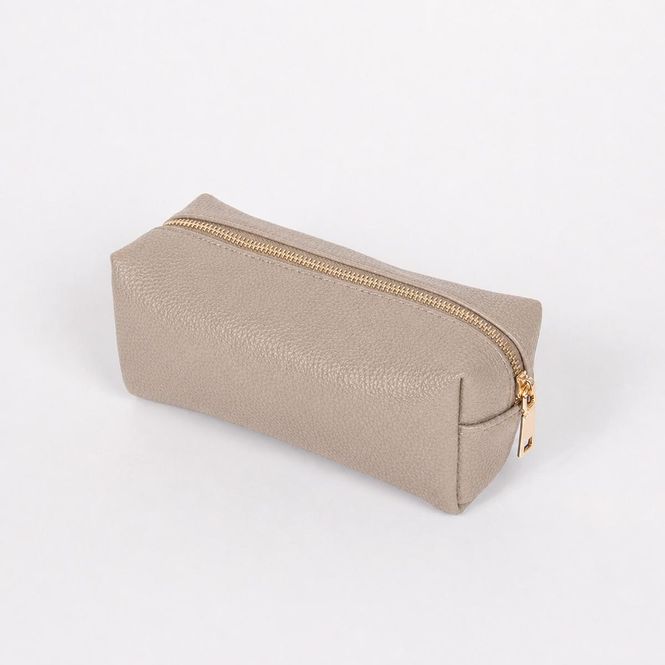Huvudbild Makeupväska i imiterat skinn beige