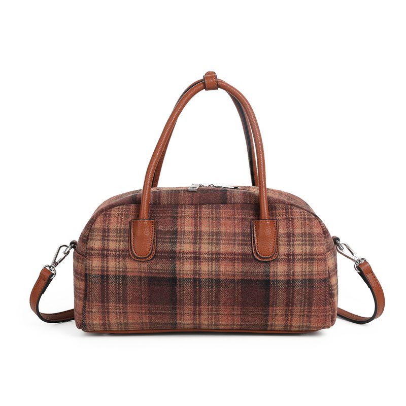 KARINE rutet bowler bag i filt og imitert skinn cognac