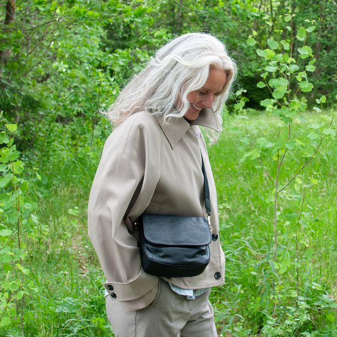 Huvudbild LEXI clutch i läder - svart
