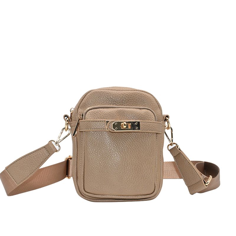 Heidi citybag mörk beige - liten väska i imitationsskinn med guldfärgade detaljer