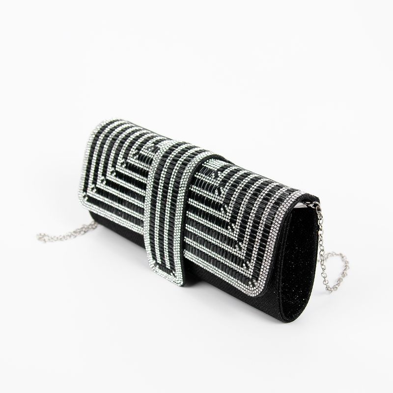 Clutchväska med strass och linjemönster - svart
